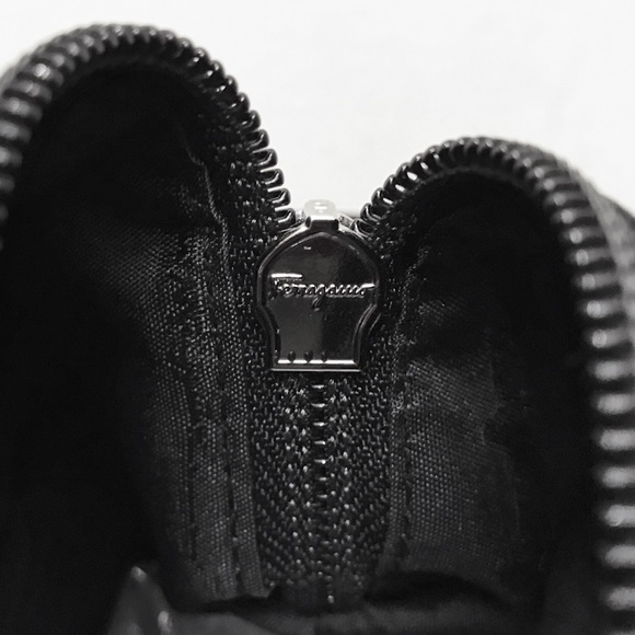 Salvatore Ferragamo Black Intrecciato Woven Tote - Picture 10 of 13